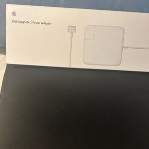 Apple 85W MagSafe 2 Power Adapter
